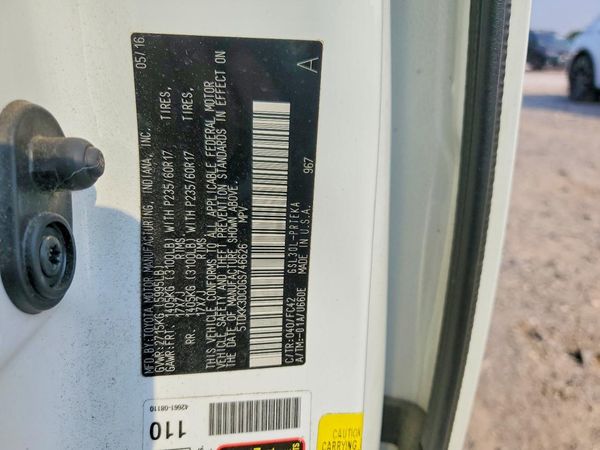2016 TOYOTA SIENNA