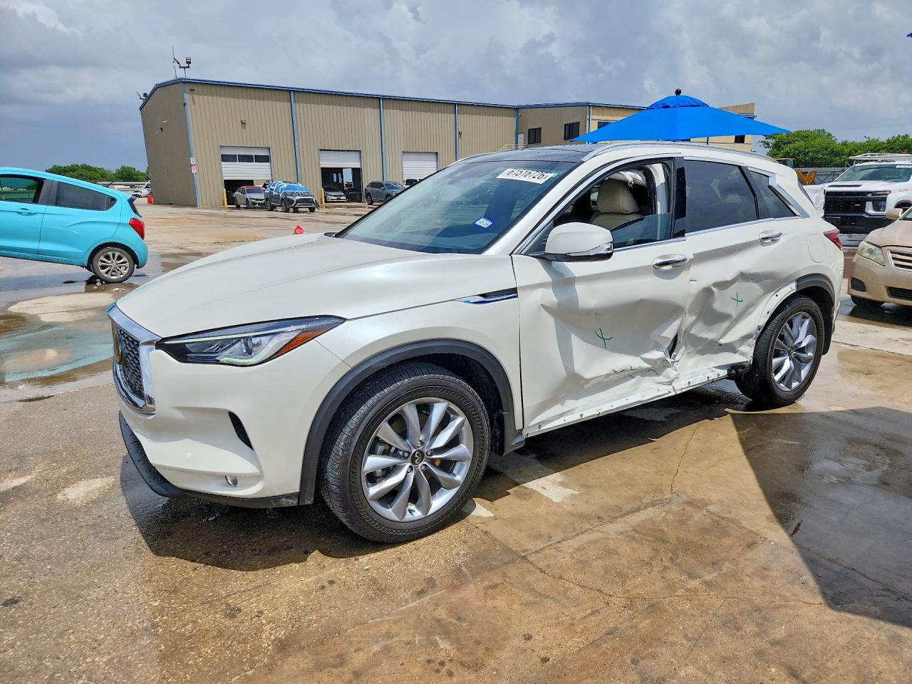 2022 INFINITI QX50 Luxe