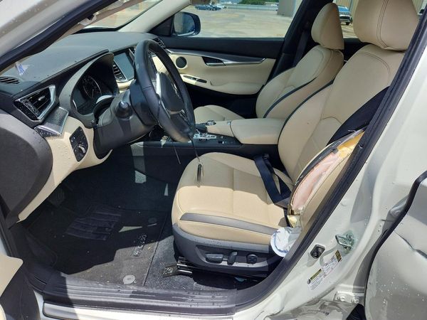 2022 INFINITI QX50 Luxe