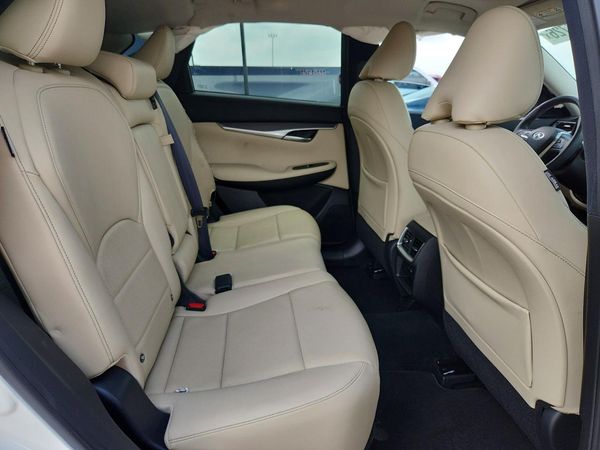 2022 INFINITI QX50 Luxe