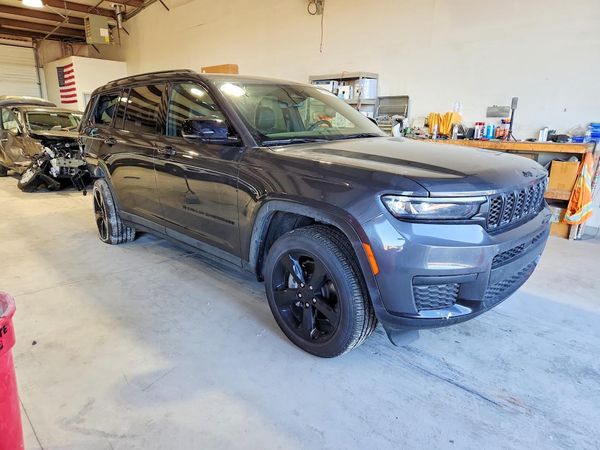 2025 JEEP GRAND CHEROKEE Laredo, Altitude