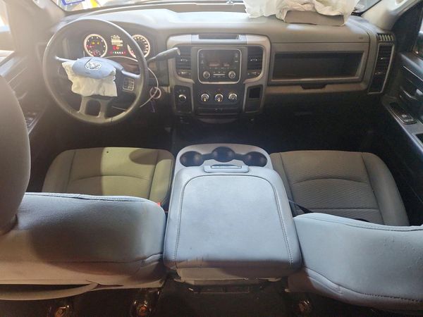 2014 RAM 1500 ST CREW CAB 4X4