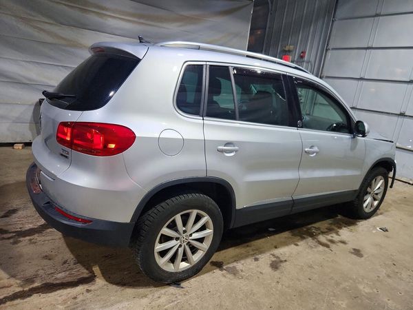 2017 VOLKSWAGEN TIGUAN Wolfsburg 4Motion
