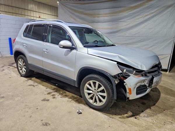 2017 VOLKSWAGEN TIGUAN Wolfsburg 4Motion