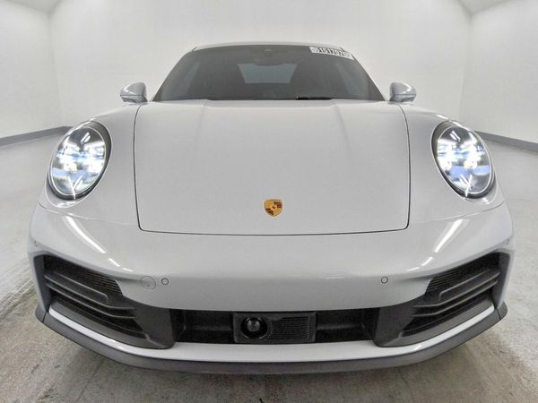 2025 PORSCHE 911 Carrera
