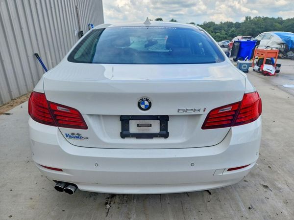 2016 BMW 528