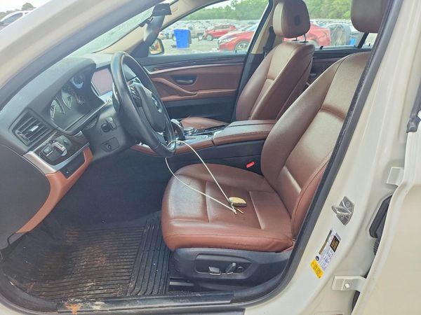 2016 BMW 528