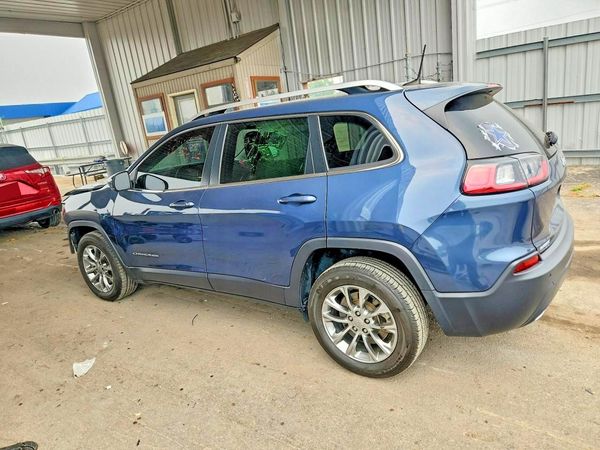 2021 JEEP CHEROKEE LATITUDE LUX 4X2