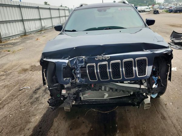 2021 JEEP CHEROKEE LATITUDE LUX 4X2