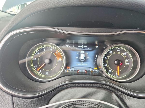2021 JEEP CHEROKEE LATITUDE LUX 4X2