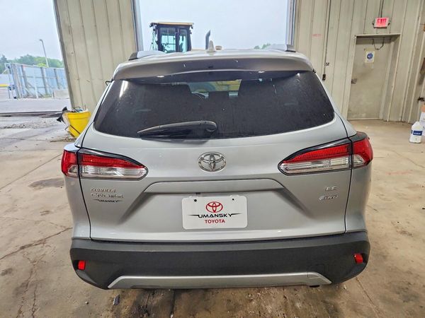 2024 TOYOTA COROLLA CROSS LE