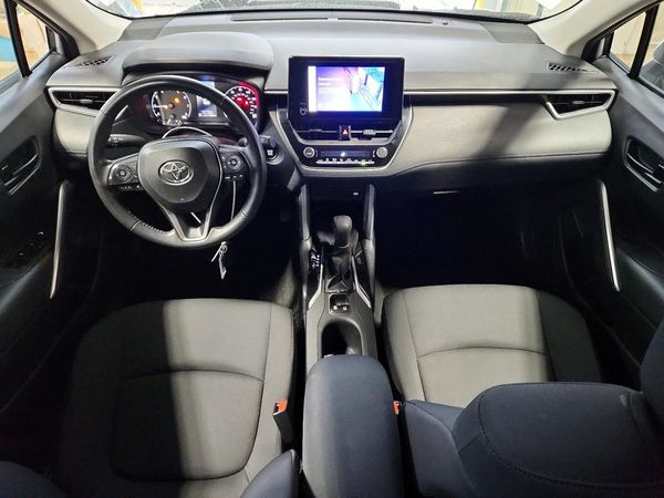 2024 TOYOTA COROLLA CROSS LE