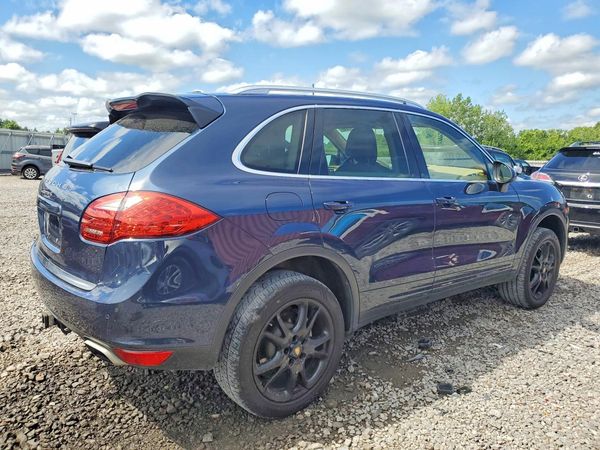 2014 PORSCHE CAYENNE S