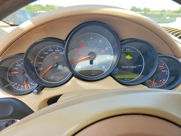 2014 PORSCHE CAYENNE S