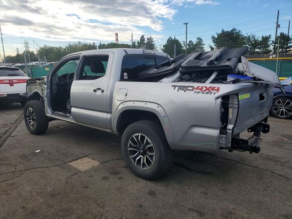 2021 TOYOTA TACOMA SR5