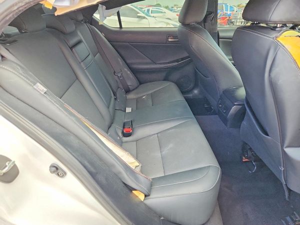 2021 LEXUS IS 300 Comfort