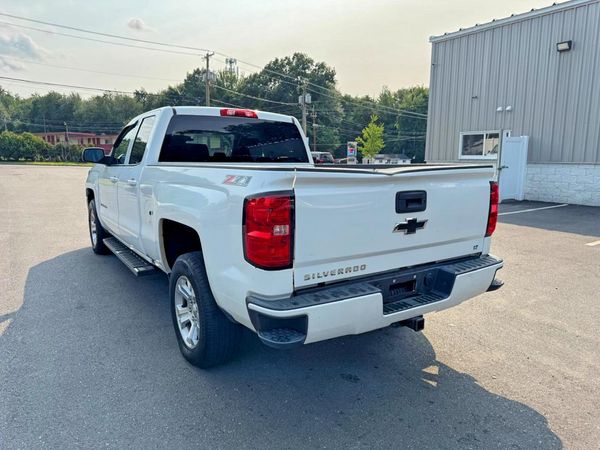 2017 CHEVROLET SILVERADO LT