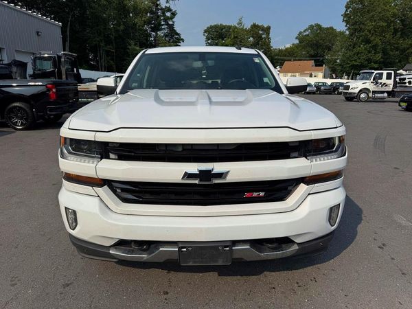 2017 CHEVROLET SILVERADO LT