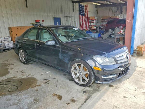 2012 MERCEDES-BENZ C