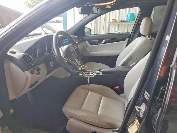 2012 MERCEDES-BENZ C