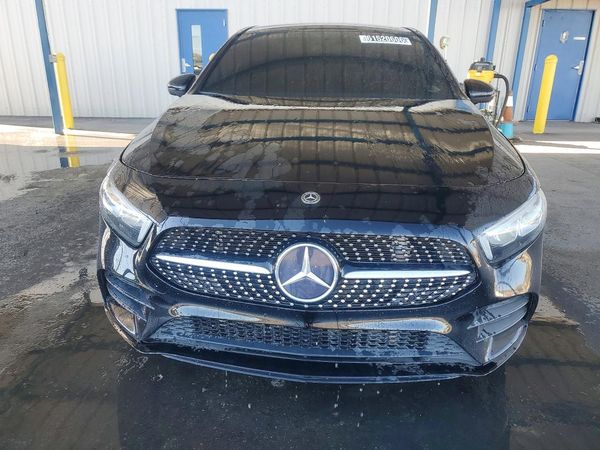 2019 MERCEDES-BENZ A A220