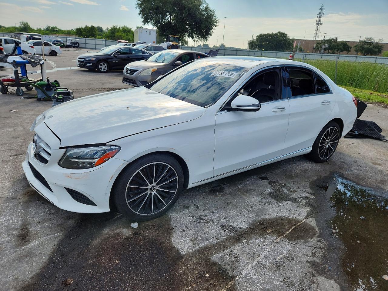 2019 MERCEDES-BENZ C