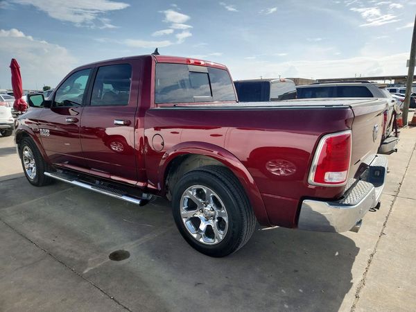 2016 RAM 1500 LARAMIE CREW CAB 4X2