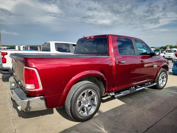 2016 RAM 1500 LARAMIE CREW CAB 4X2