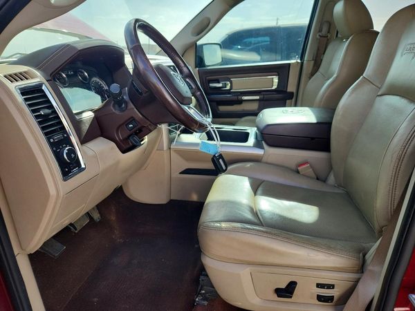 2016 RAM 1500 LARAMIE CREW CAB 4X2
