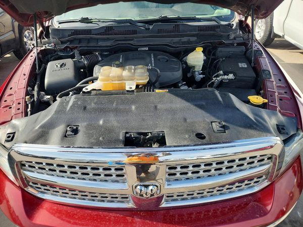 2016 RAM 1500 LARAMIE CREW CAB 4X2
