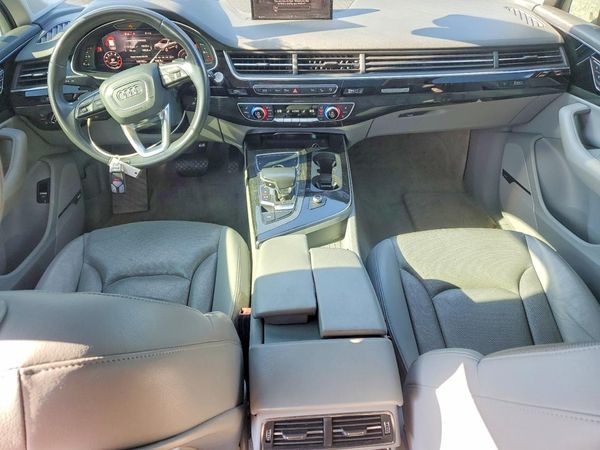 2017 AUDI Q7 quattro Prestige