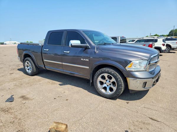 2015 RAM 1500 Laramie