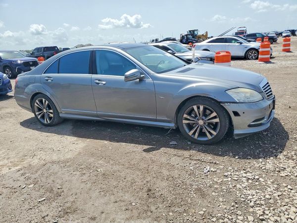 2012 MERCEDES-BENZ S S550