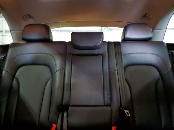 2017 AUDI Q5 quattro Premium Plus