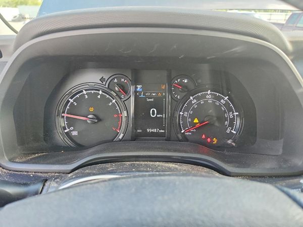 2022 TOYOTA 4RUNNER SR5