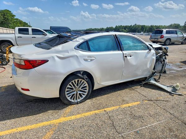 2017 LEXUS ES