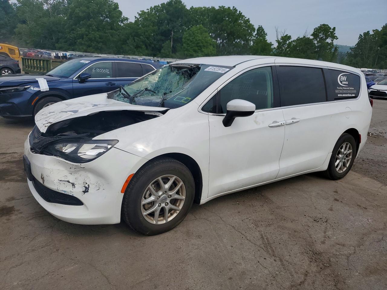 2022 CHRYSLER VOYAGER LX