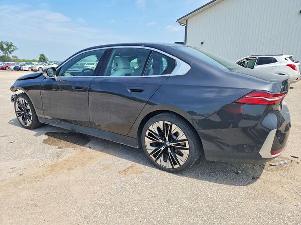 2024 BMW 530
