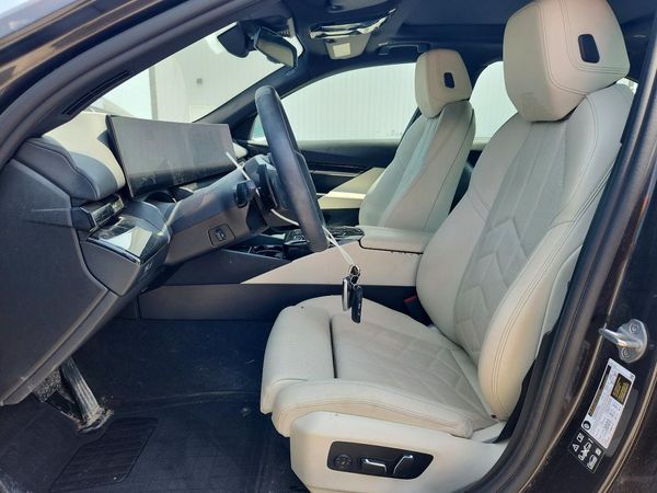 2024 BMW 530
