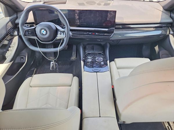 2024 BMW 530