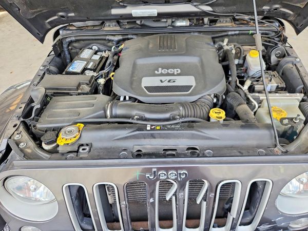 2017 JEEP WRANGLER UNLIMITED SAHARA 4X4