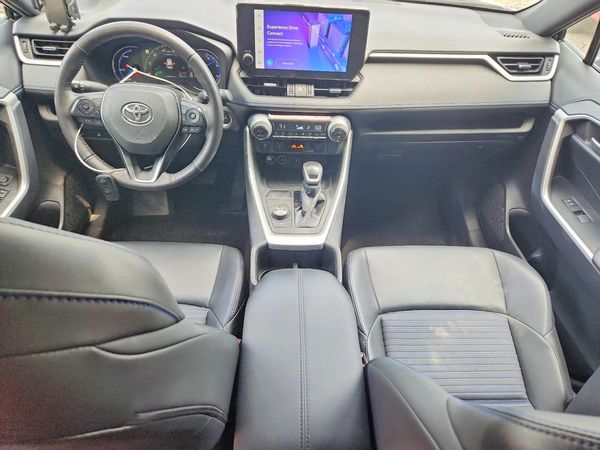 2025 TOYOTA RAV4 XSE