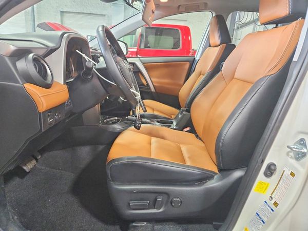 2017 TOYOTA RAV4 Ltd/SE Platinum