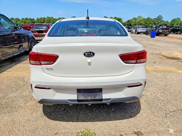2021 KIA RIO