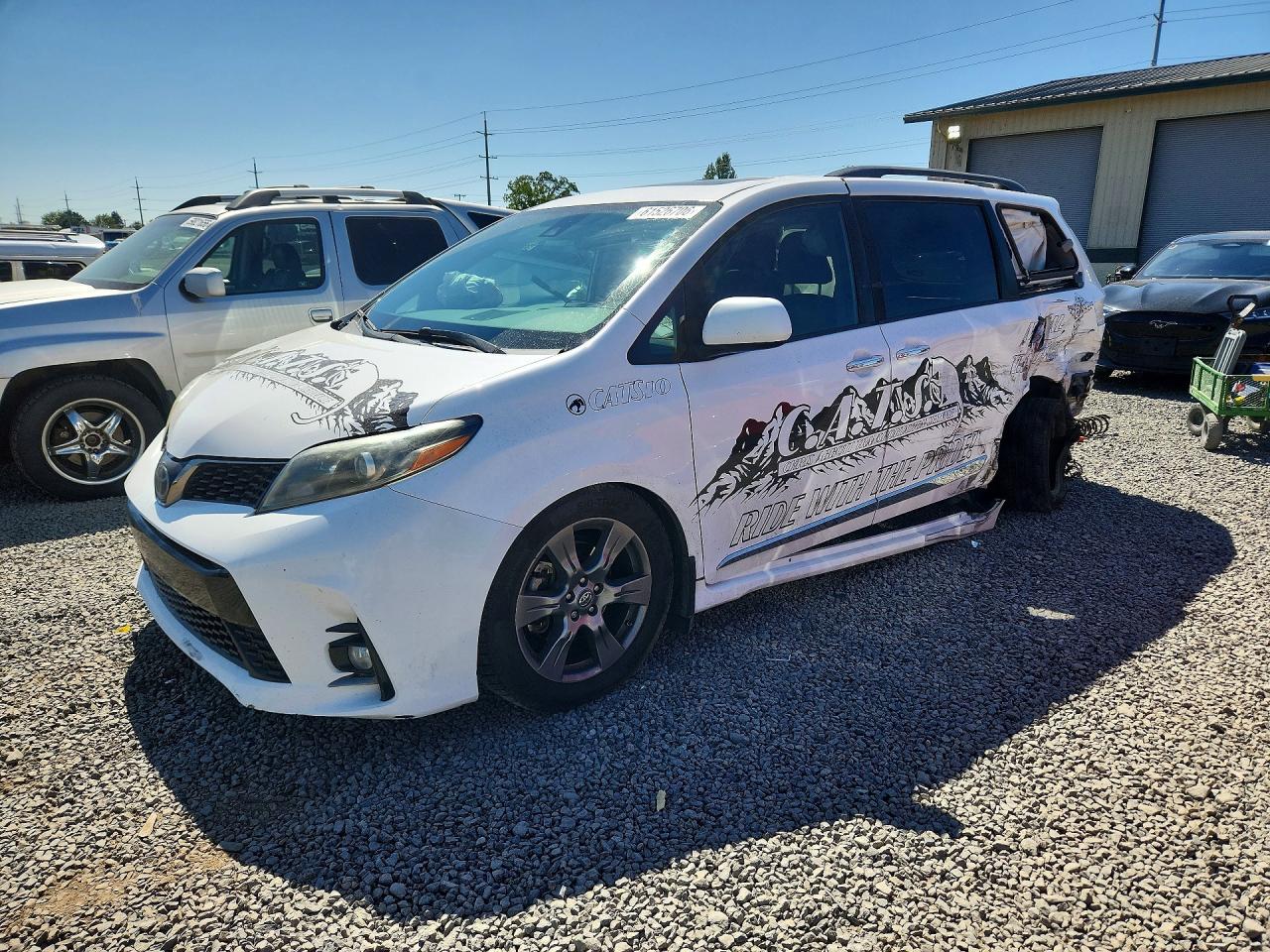2019 TOYOTA SIENNA