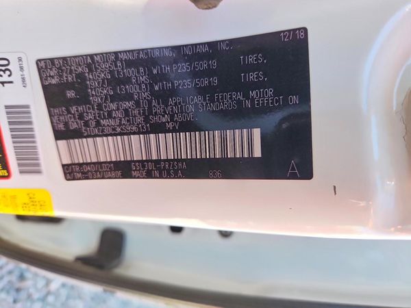 2019 TOYOTA SIENNA