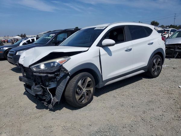 2017 HYUNDAI TUCSON