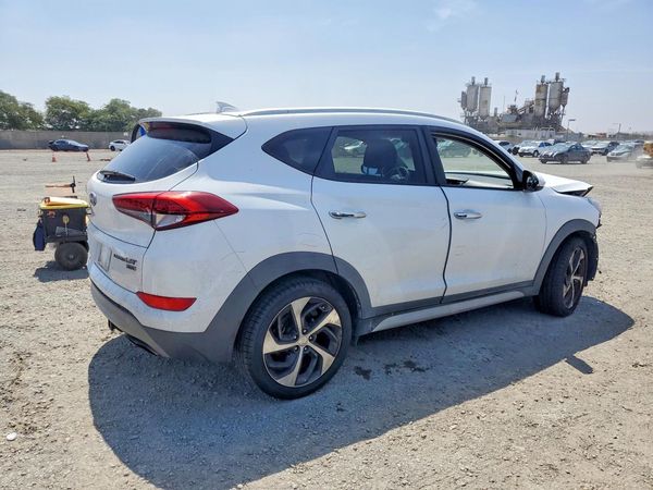 2017 HYUNDAI TUCSON