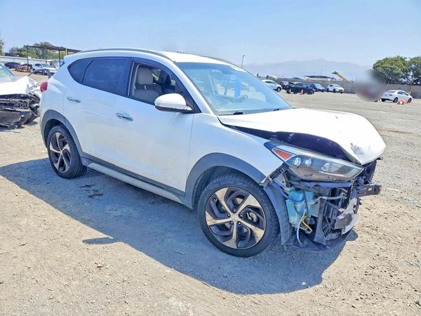 2017 HYUNDAI TUCSON