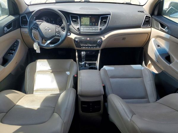 2017 HYUNDAI TUCSON